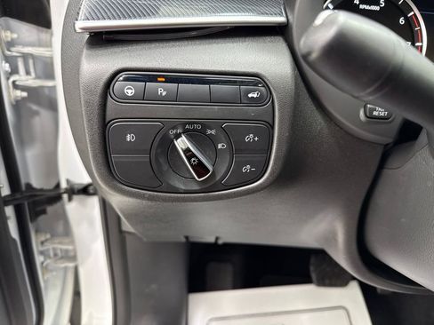 Used 2023 INFINITI QX50 Sport image 22