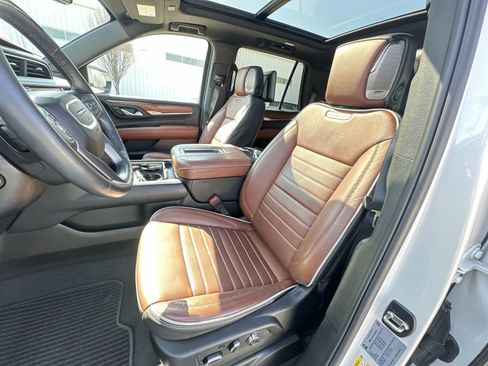 Used 2024 GMC Yukon Denali Ultimate image 20