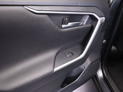 Used 2019 Toyota RAV4 XSE image 15