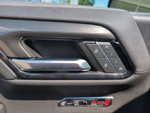 Used 2024 GMC Sierra 1500 AT4 w/ AT4 Premium Package AWD/4WD image 16