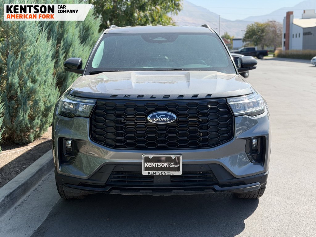 Used 2026 Ford Explorer ST-Line AWD/4WD image 2