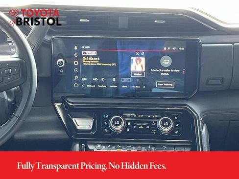 Used 2024 GMC Sierra 2500 AT4 w/ AT4 Premium Plus Package AWD/4WD image 15