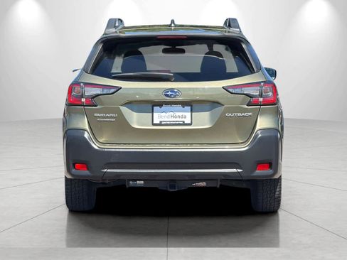 Used 2023 Subaru Outback Premium AWD/4WD image 7