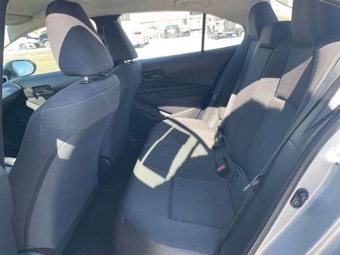 Used 2025 Toyota Corolla LE image 24