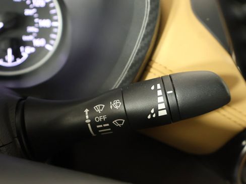 Used 2023 Nissan Sentra SV w/ SV Premium Package image 41