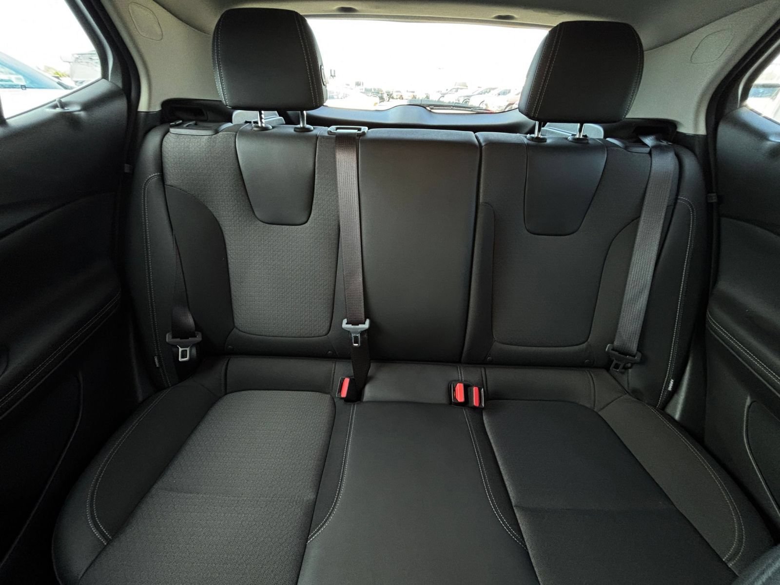 Used 2026 Buick Encore GX Preferred AWD/4WD image 37