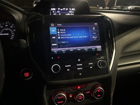 Used 2022 Subaru Crosstrek 2.5i Limited image 8