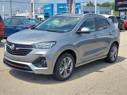 Used 2023 Buick Encore GX Select w/ Sport Touring Package AWD/4WD image 2