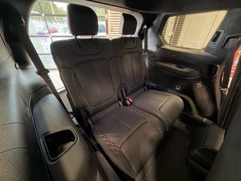 Used 2023 Jeep Grand Cherokee L Summit AWD/4WD image 6