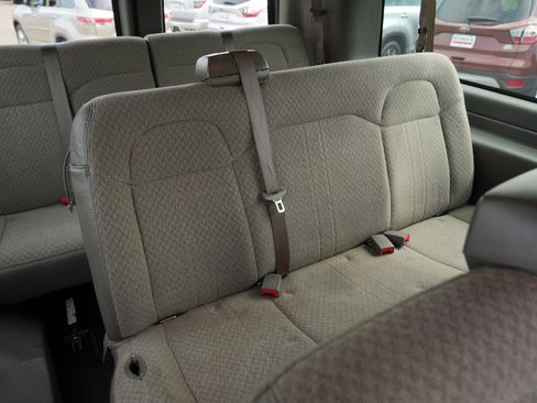 Used 2018 Chevrolet Express 3500 LT w/ LT Preferred Equipment Group RWD image 26
