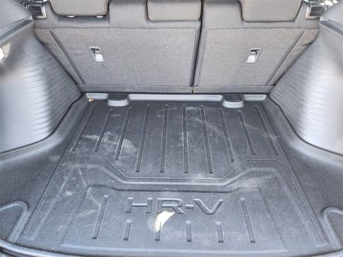 Used 2025 Honda HR-V Sport image 8
