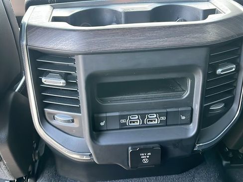 Used 2025 RAM 1500 Laramie w/ Sport Appearance Package AWD/4WD image 21