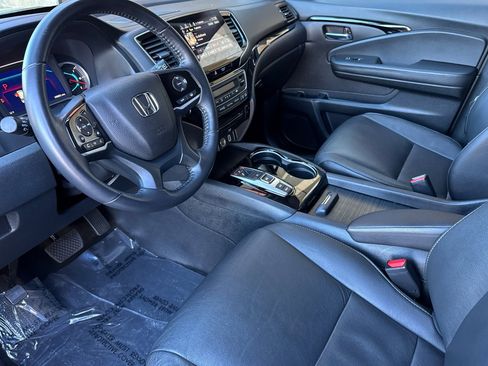 Used 2021 Honda Pilot Touring image 9