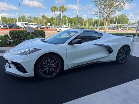 Used 2024 Chevrolet Corvette Stingray Preferred Cpe w/ Z51 Performance Package RWD image 2