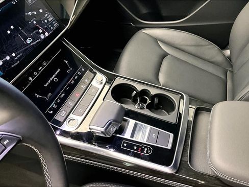 Certified 2025 Audi Q8 Premium Plus AWD/4WD image 16