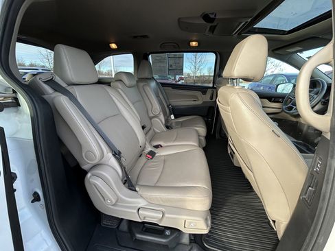 Used 2023 Honda Odyssey Touring image 18