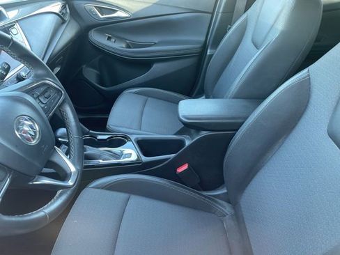 Used 2022 Buick Encore GX Preferred FWD image 2