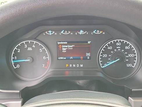 Used 2023 Ford F150 XLT image 7