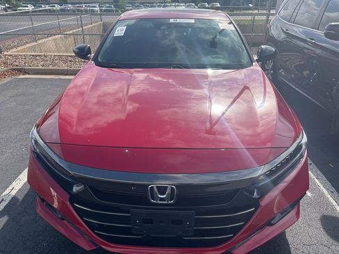 Used 2021 Honda Accord Sport image 2