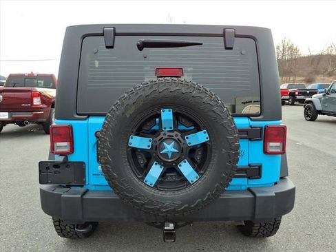 Used 2018 Jeep Wrangler Sport image 5