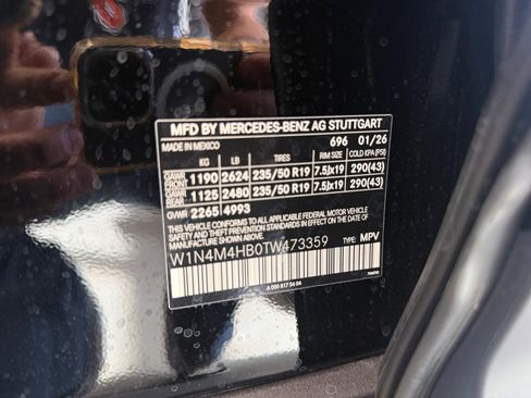 Used 2026 Mercedes-Benz GLB 250 4MATIC image 25