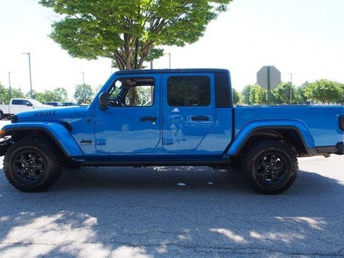 Used 2023 Jeep Gladiator Sport AWD/4WD image 4