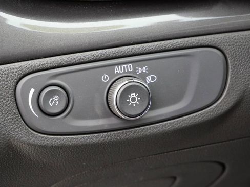 Used 2020 Buick Encore Preferred w/ Safety Package image 35