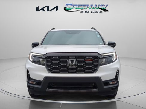 Used 2023 Honda Passport TrailSport image 2