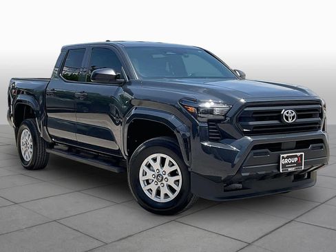 Used 2024 Toyota Tacoma SR RWD image 3