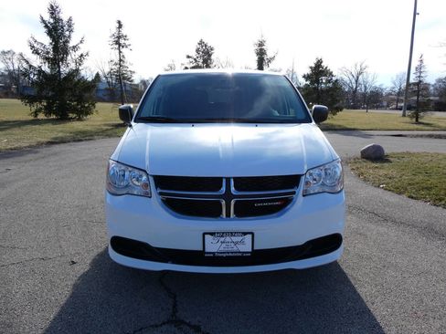 Used 2015 Dodge Grand Caravan SE w/ Quick Order Package 29E SE image 2