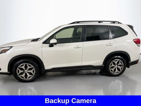 Used 2024 Subaru Forester Premium image 4