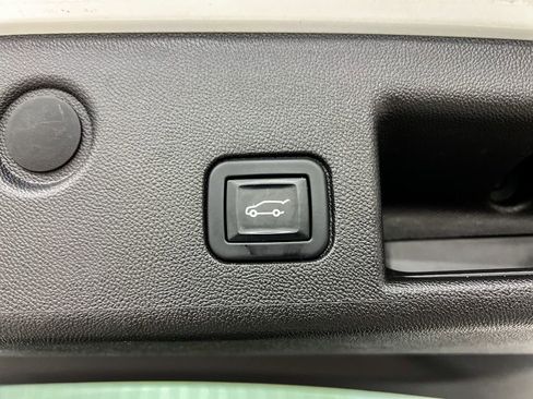 Certified 2022 Chevrolet Equinox RS image 11