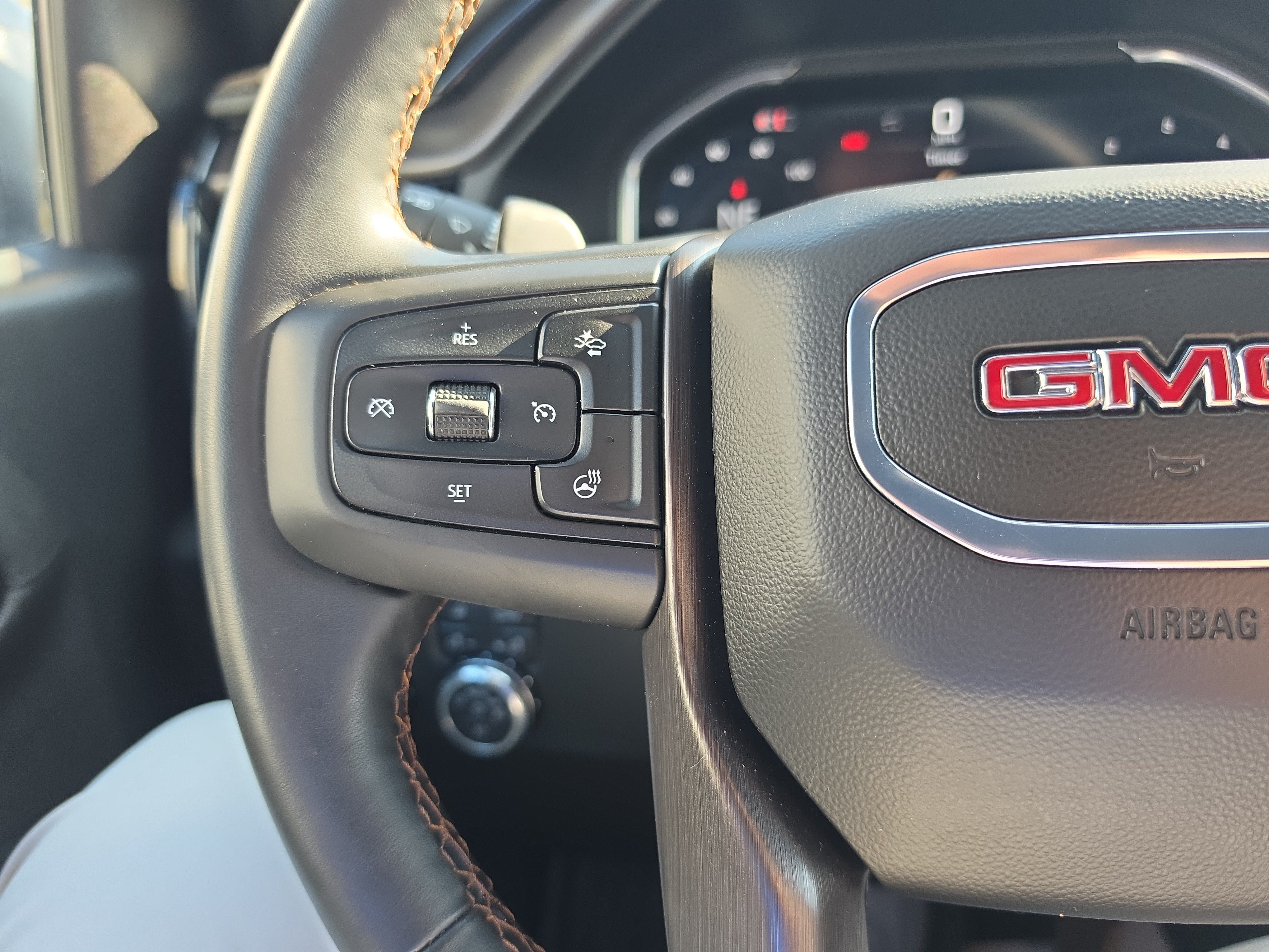 Used 2025 GMC Sierra 1500 AT4 AWD/4WD image 23