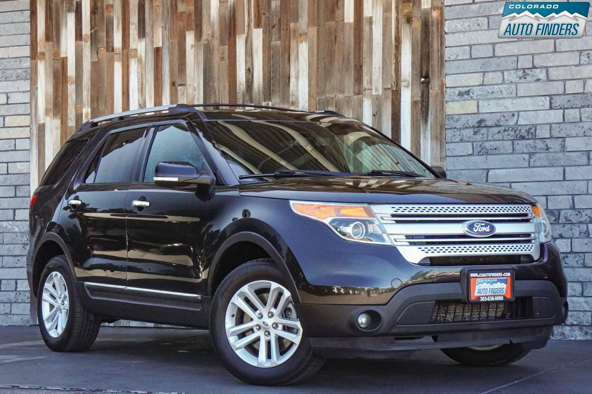 Used 2015 Ford Explorer XLT w/ Equipment Group 202A AWD/4WD image 9
