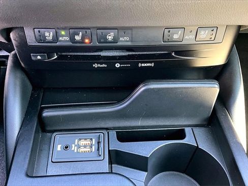 Used 2020 Lexus ES 350 w/ Premium Package image 15