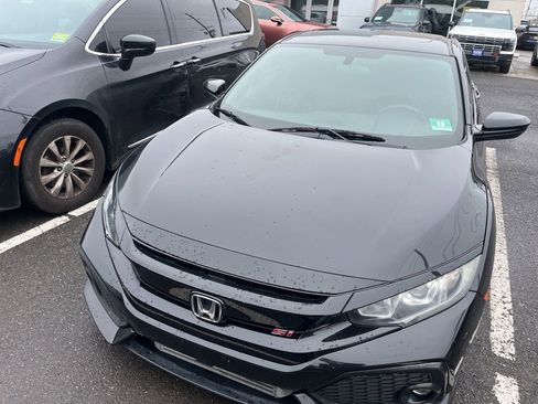 Used 2018 Honda Civic Si image 2