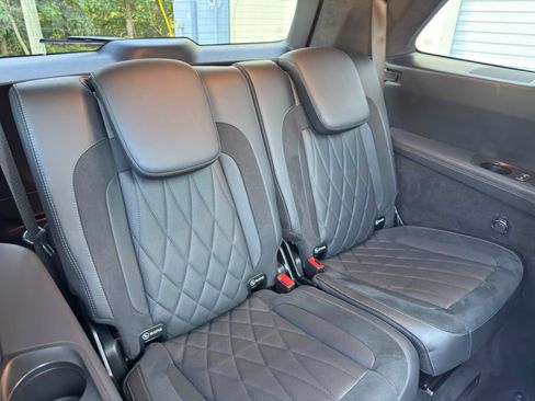 Used 2024 Mercedes-Benz GLS 63 AMG 4MATIC image 47