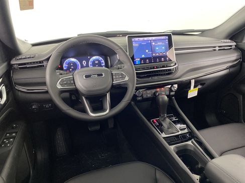 New 2025 Jeep Compass Limited w/ High Altitude Package image 18