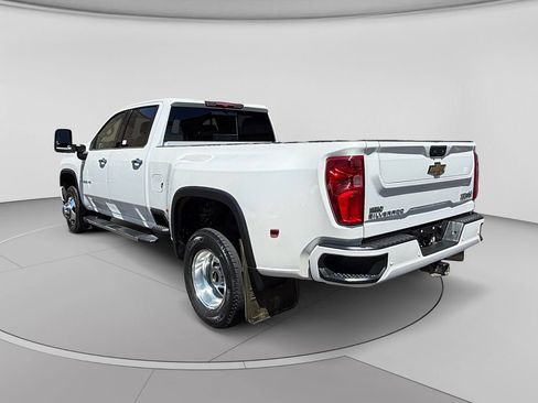 Used 2023 Chevrolet Silverado 3500 High Country w/ Safety Package II AWD/4WD image 3