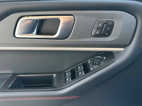 New 2026 Ford Explorer ST-Line w/ ST-Line Street Pack RWD image 11