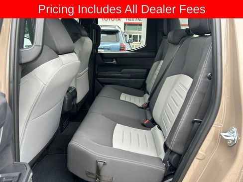 Used 2026 Toyota Tacoma TRD Off-Road AWD/4WD image 13