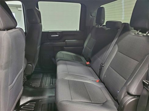 Used 2022 Chevrolet Silverado 2500 LT w/ Convenience Package image 11