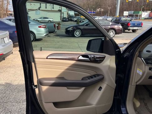 Used 2013 Mercedes-Benz ML 350 2WD image 25