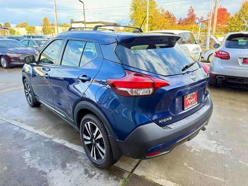 Used 2018 Nissan Kicks SR w/ Exterior Package image 5