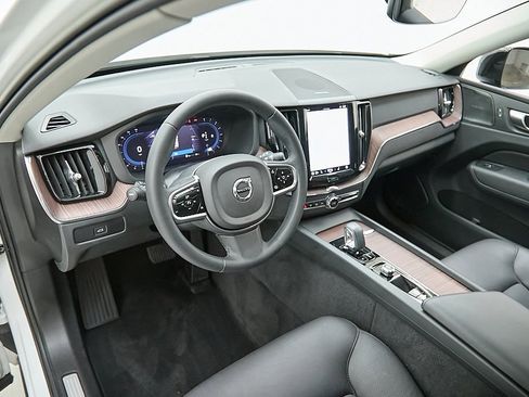 Certified 2023 Volvo XC60 B5 Plus w/ Protection Package Premier image 12