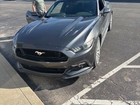 Used 2017 Ford Mustang GT w/ GT Performance Package RWD image 2