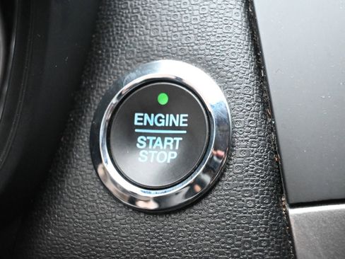 Used 2019 Ford EcoSport SE image 16