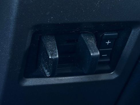 Used 2015 Ford F150 XLT w/ Equipment Group 302A Luxury image 35