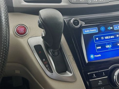 Used 2016 Honda Odyssey SE image 16