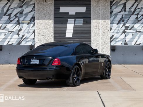 Used 2017 Rolls-Royce Wraith RWD image 16